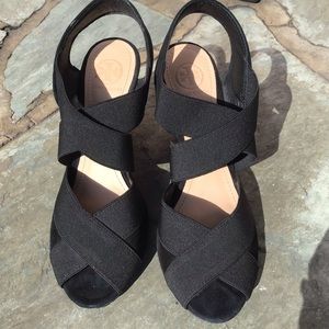 Tory Burch Black Sandals EUC